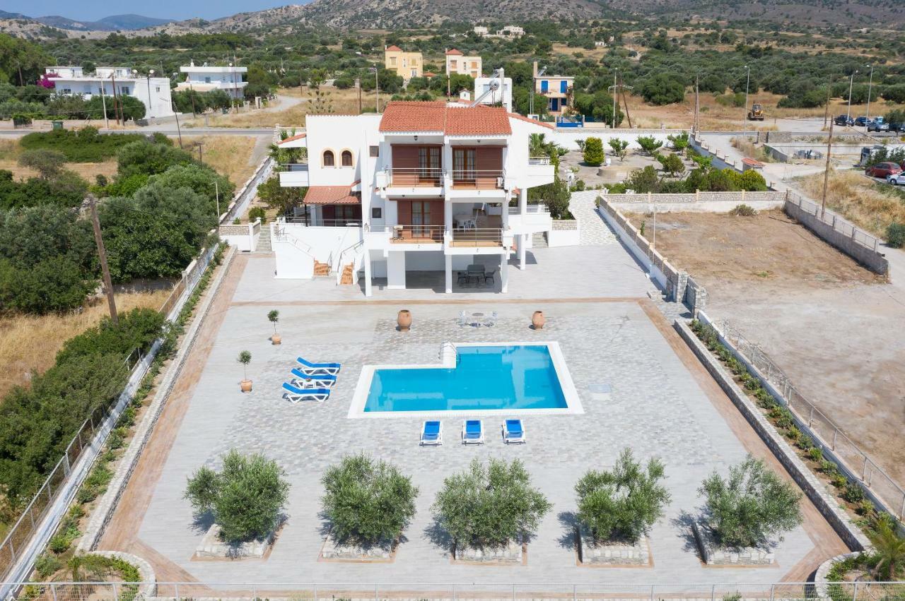 גנאדי Villa Valasia מראה חיצוני תמונה